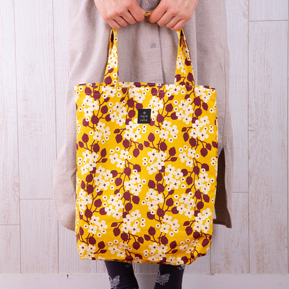 トートバッグ（retoro flower January）